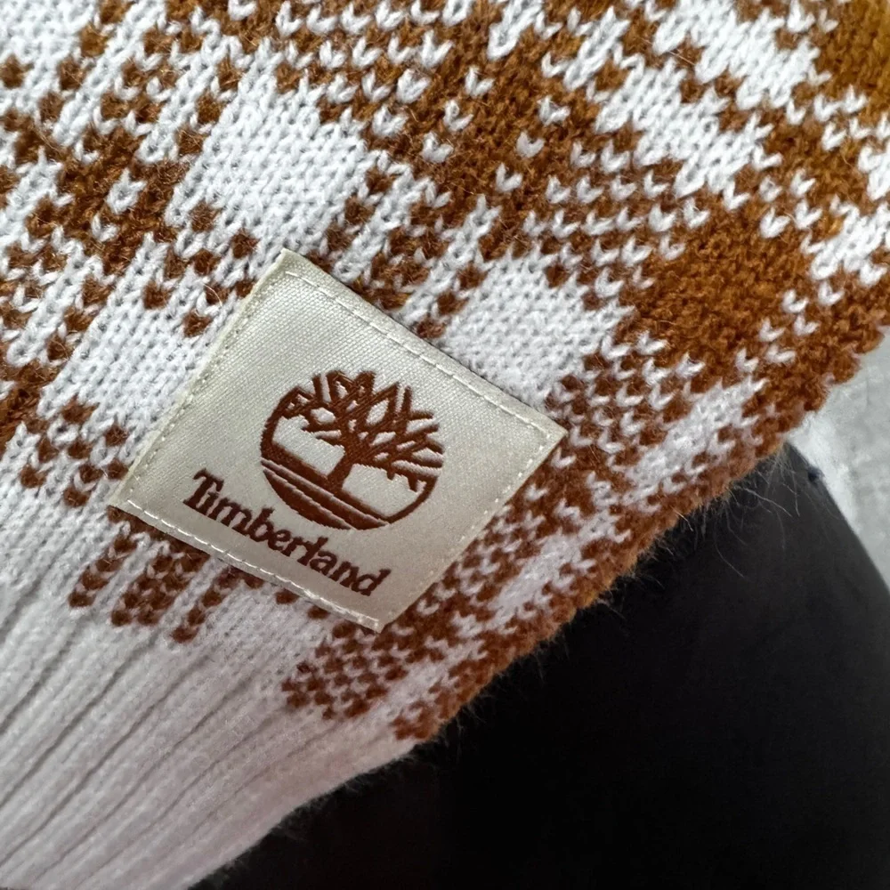 NWOT Timberland Tan and White Houndstooth Knit Scarf O/S